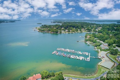 Enjoy Lake Norman living this summer! This move-in ready - photo 44