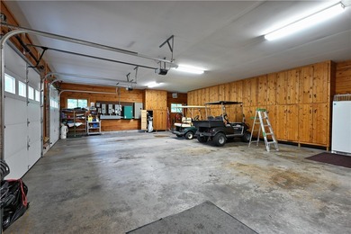 Northwoods Estate-Lake Namakagon. This 5BD, 8,500+ sqft - photo 45