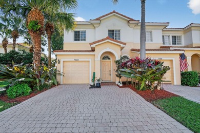 (private lake, pond, coastal) Townhome/Townhouse For Sale in Boynton Beach Florida