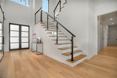 Modern luxury on the Shadow Valley golf course! Built in 2022 - photo 4