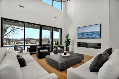 Modern luxury on the Shadow Valley golf course! Built in 2022 - photo 5