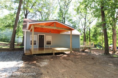 Lake Home For Sale in Cadiz, Kentucky