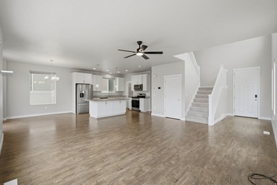 ***Live just minutes from Saratoga Springs for under $500,000*** - photo 3