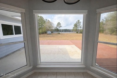 Welcome to your own private retreat. This 2,300+ square foot - photo 11