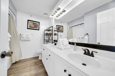 This bright and charming 623 sq. ft. studio condo has been - photo 15