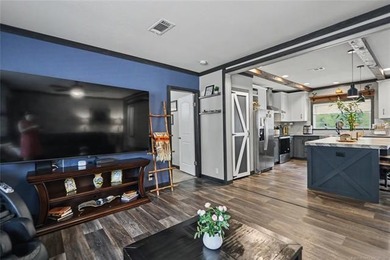 Looking for room to spread out, entertain, and enjoy country - photo 16
