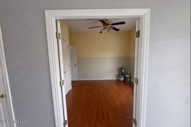 Welcome to your own private retreat. This 2,300+ square foot - photo 18