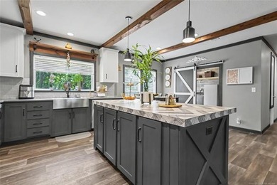 Looking for room to spread out, entertain, and enjoy country - photo 29