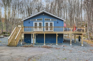 Beautifully Updated Home in The Hideout - North Section - photo 2