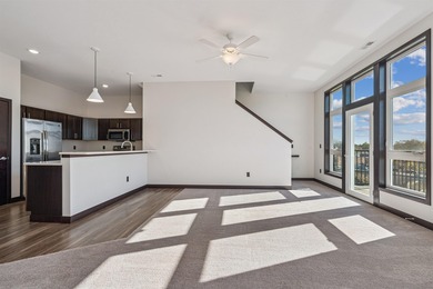 Lake Condo For Sale in Dyersville, Iowa