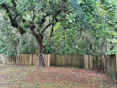 Looking for the perfect, worry-free family home that won't break - photo 3