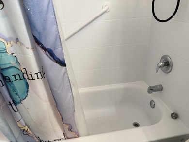 Welcome to this charming one-bedroom, one-and-a-half-bath - photo 9