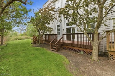 Welcome home! this beautifully updated 3-bedroom, 2.5-bath - photo 22