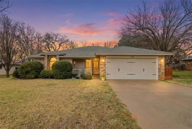 Lake Granbury Home Active Under Contract in Granbury Texas