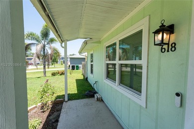 Welcome home to this Port St. Lucie gem offering the perfect - photo 4