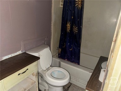 This 3 bedroom, 1 bathroom home sits in Savannah's Avondale - photo 10