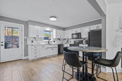 Lakefront Townhouse Condo on Lake Hamilton (Boat Included...Well - photo 9