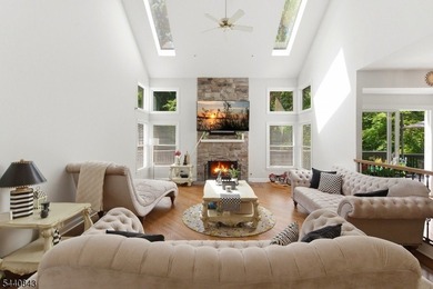 Located in the sought-after High Crest Lake section of West - photo 12