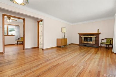 *OFFERS DUE MONDAY, JULY 20 @ NOON* Owned by the same family for - photo 9