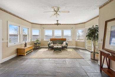 Luxurious oceanfront property on 9.4 acres with 562 ft of - photo 24