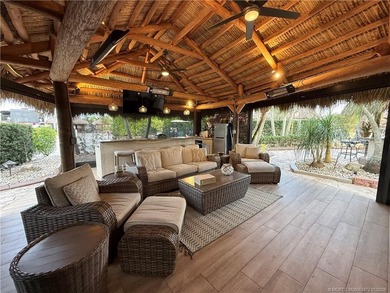 Discover a true g?m th?t r?define? luxur? and outdoor living! - photo 6
