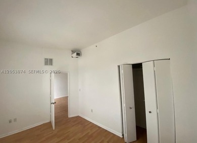 Welcome to Neo Lofts, a sought after riverfront building - photo 2