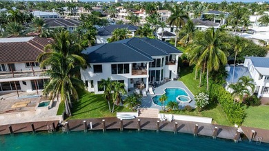 Fantastic intersecting canal views highlight this beautifully - photo 3