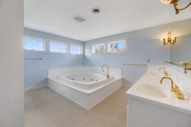 Luxurious oceanfront property on 9.4 acres with 562 ft of - photo 45
