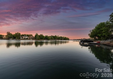 Waterfront home with a private dock on one of the most - photo 46