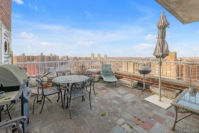 Iconic Duplex Penthouse - Panoramic Skyline Views & Expansive - photo 10