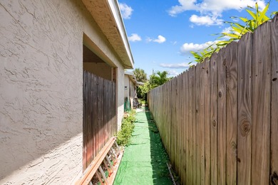 Single family home located east of I95 in Deerfield Beach. This - photo 8