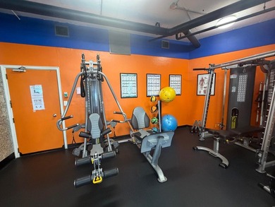 large and spacious studio with beautiful direct ocean and pool - photo 10