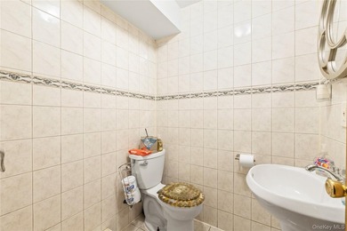 Opportunity awaits in the heart of Brooklyn! Legal 2F brownstone - photo 12
