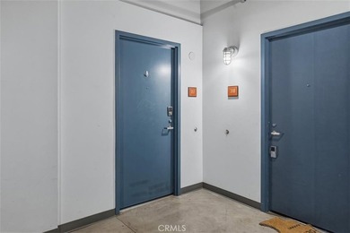 Own a piece of Long Beach history at the iconic Temple Lofts, a - photo 9