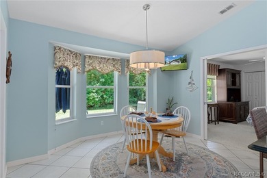 Custom 3 bedroom home with spa designed for entertaining family - photo 23