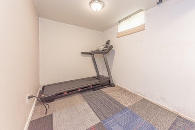 Quiet tree lined street this 3BR/2BA ranch home is located in a - photo 25