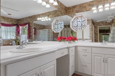 Custom 3 bedroom home with spa designed for entertaining family - photo 35