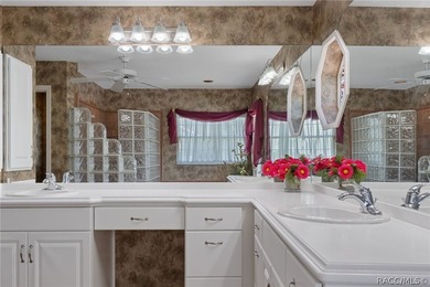 Custom 3 bedroom home with spa designed for entertaining family - photo 36