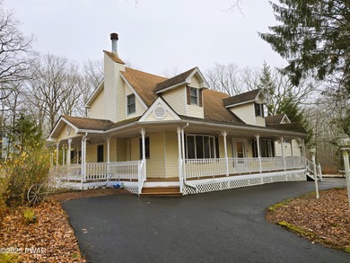 Hemlock Lake Home For Sale in Lords Valley Pennsylvania