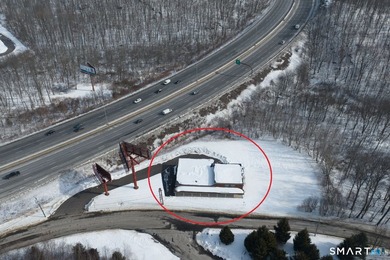 This prime commercial space is located conveniently right off of