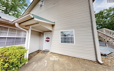 Welcome to River Mill on beautiful Lake Hamilton. This charming - photo 16