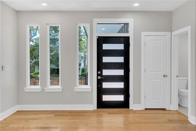 Stunning NEW CONTEMPORARY style construction in GENTILLY! - photo 3