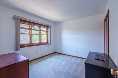 Welcome to this pristine colonial home located in Webster. There - photo 34