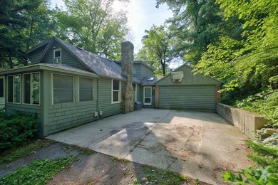 Additional listing photo 1