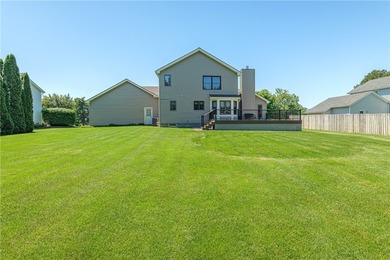 Welcome to this pristine colonial home located in Webster. There - photo 46