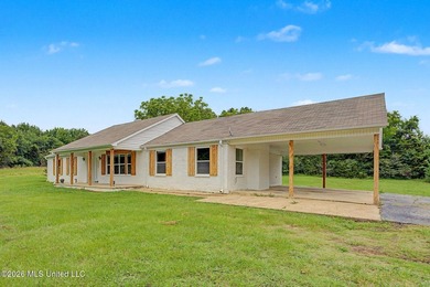 COUNTRY LIVING AT ITS BEST! Welcome to 1945 Pryor Road, where - photo 4