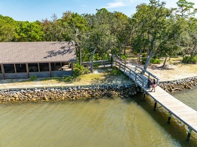 Nestled in the waterfront community of Steamboat Landing at - photo 12