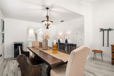 Experience the ultimate lakefront living in Florida with this - photo 12