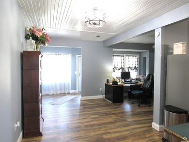 MOTIVATED SELLER -CHARMING COUNTRY PROPERTY ON APPROX. 10 ACRES - photo 12