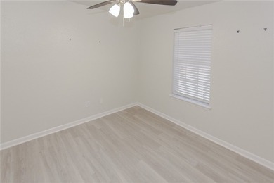 Move-in ready and packed with features, this beautifully - photo 14